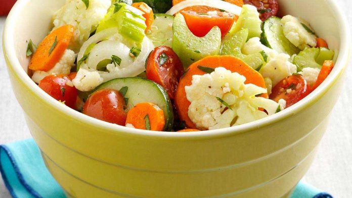 There are many ways to include salad in the diet For Health know how to prepare
