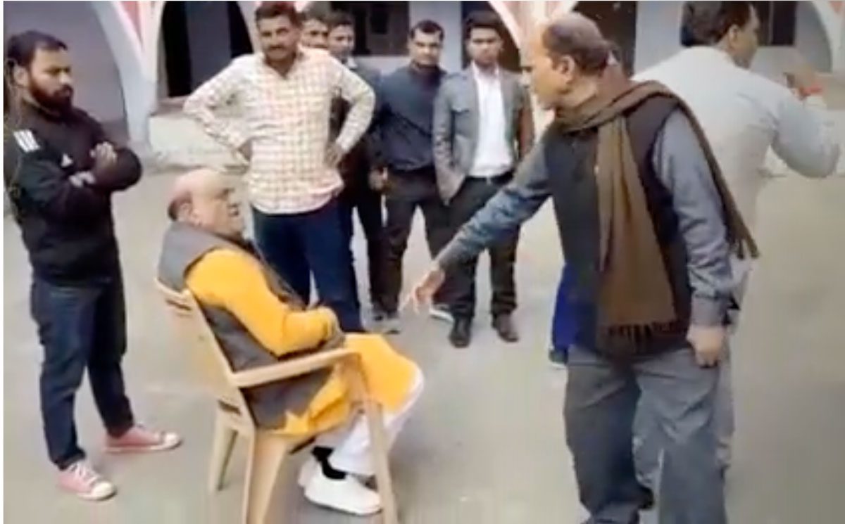 Video of former BJP MLA beaten for molestation in Varanasi video viral