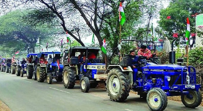 Farmer said Tractor Rally will be taken out on Outer Ring Road in Delhi.