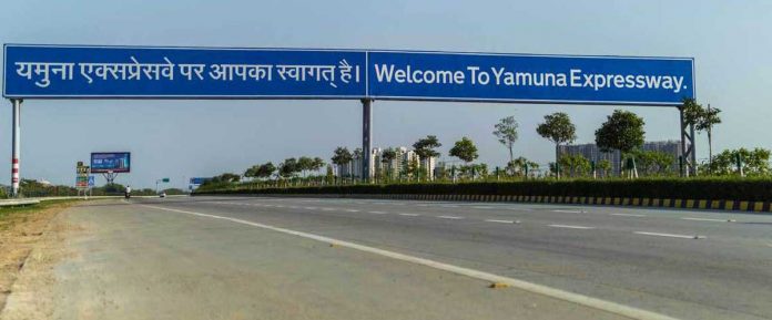 Fastag service can start from February in Yamuna Expressway