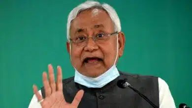 Covid-19: बिहार में रात का कर्फ्यू, स्कूल, थिएटर, जिम 15 मई तक बंद, Nitish Kumar