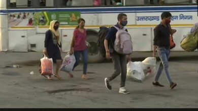 Covid-19 Spike Migrant workers are leaving Delhi for fear of lockdown