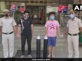 Delhi News 2 arrested for allegedly black marketing of oxygen cylinders