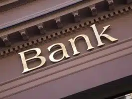 Banks lost more than 1000 employees due to Covid