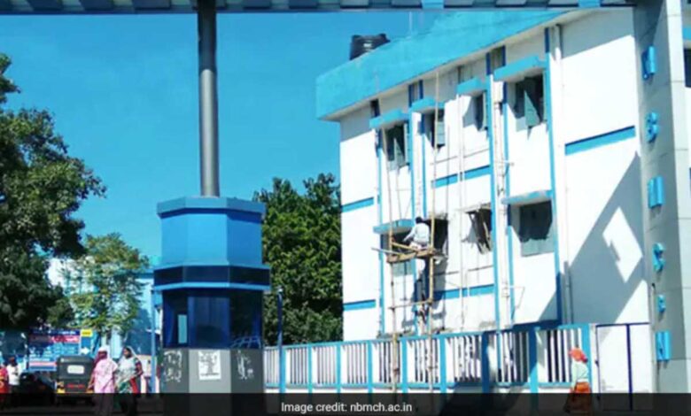 COVID-19 patients run after oxygen leak in Bengal hospital