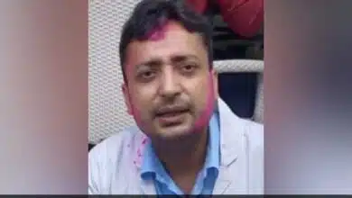 Delhi News Doctor working in hospital's Covid ward commits suicide