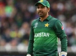 PSL 6 Former Pakistan captain Sarfraz Ahmed 10 others banned from commercial flights to Abu Dhabi