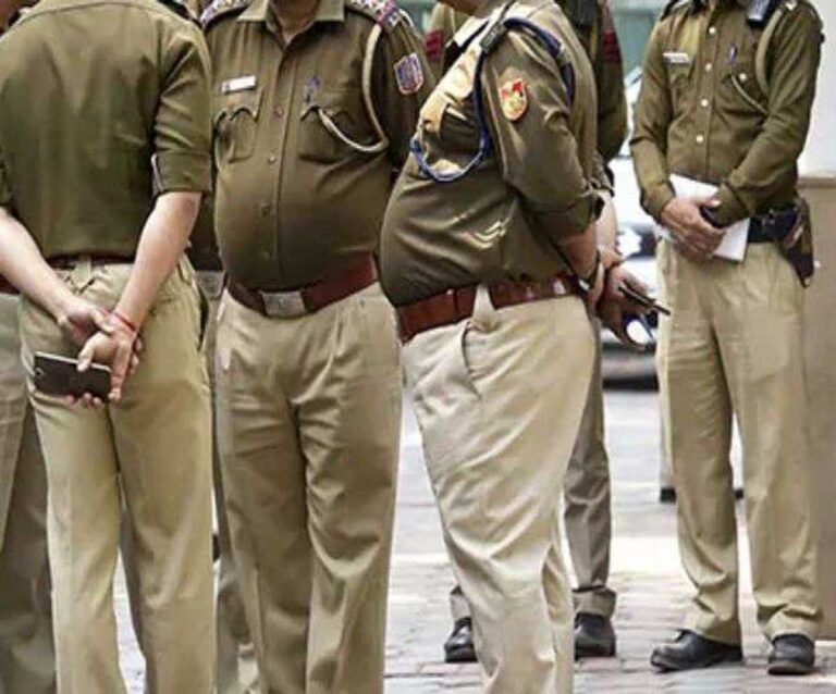 UP News: नदी में मिले 40 वर्षीय महिला और उसकी 2 बेटियों के शव: पुलिस