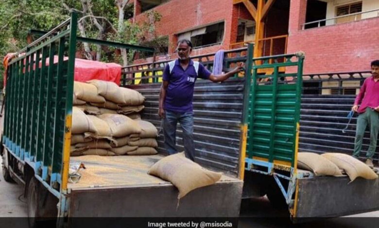 Centre stops Delhi's Ration Home Delivery scheme
