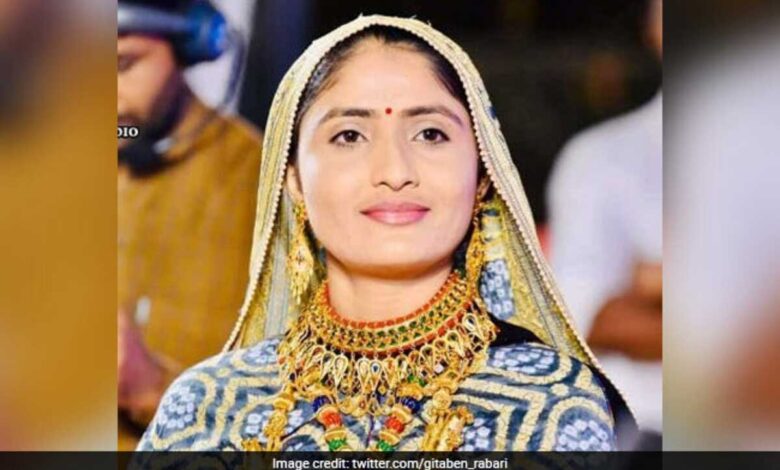 Controversy over claims of Gujarat folk singer being vaccinated at hom