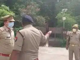 Criminals surround police jeep in UP Wanted Criminal absconding