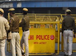 Delhi Police arrested 3 for trying to extort ₹10 lakh from businessman