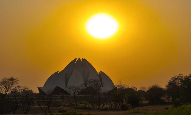 The maximum temperature recorded in Delhi on Wednesday was 44 degrees