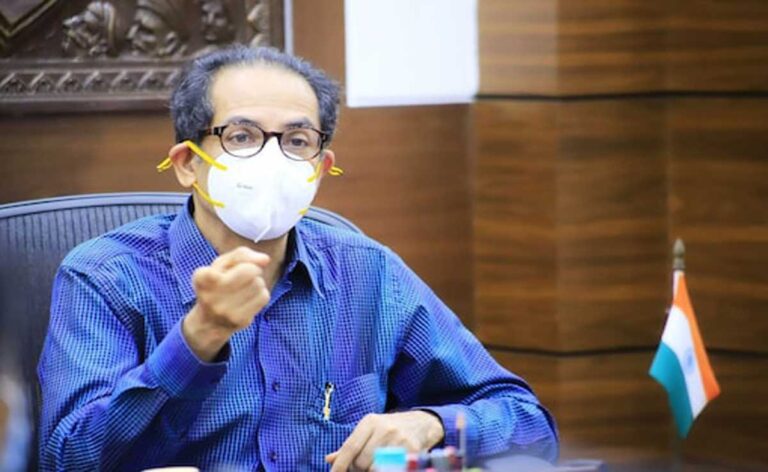 Uddhav Thackeray ने प्रशासकों से कहा, सुरक्षा से समझौता किए बिना अनलॉक करें