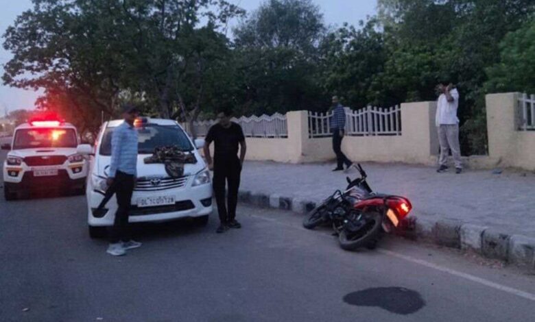2 people arrested in Robbery caught on CCTV after police investigation in Delhi