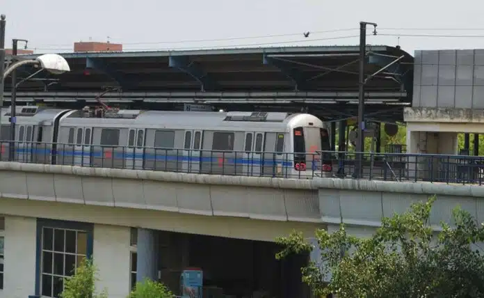 Delay in service due to technical fault in Blue Line section of Delhi Metro