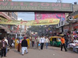 3 markets of Delhi including Gaffar market closed for flouting COVID rules