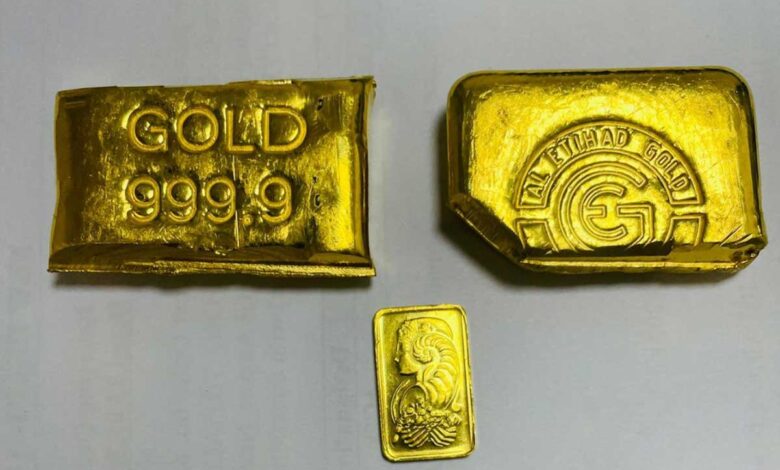 Indigo, SpiceJet employees arrested for gold smuggling at Delhi airport
