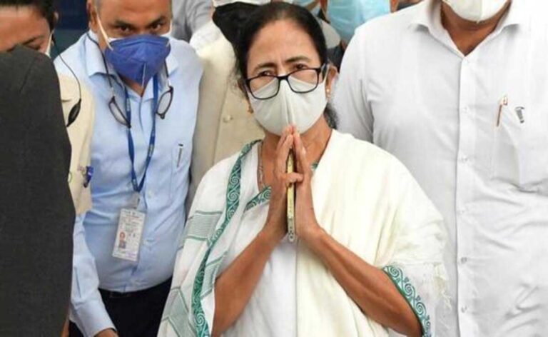 Mamata Banerjee ने कांग्रेस नेताओं से मुलाकात की