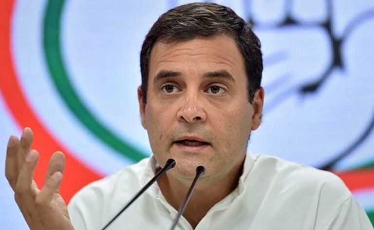 सरकार है या पुरानी हिंदी फ़िल्म का लालची साहूकार? पेट्रोल Excise duty पर राहुल गांधी