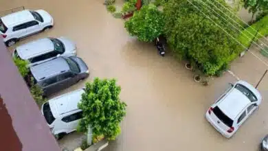 Cars floating in Gurgaon due to water logging collide with each other