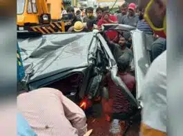 Delhi: 6 injured after being hit by a truck in Wazirabad area