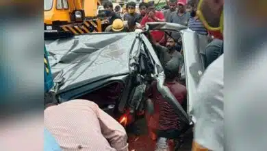 Delhi: 6 injured after being hit by a truck in Wazirabad area