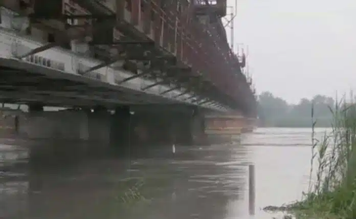 Yamuna river above danger mark alert issued in Delhi