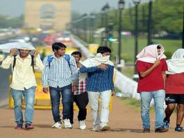 Humid morning in Delhi, minimum temperature is 24.1 degree Celsius