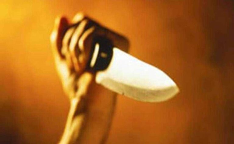 Delhi में Stabbing के आरोप में 3 गिरफ्तार: पीड़ित अस्पताल में भर्ती