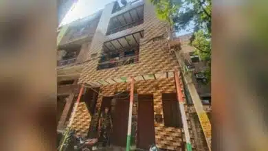 2 criminals killed in encounter after threatening to blow up Delhi building