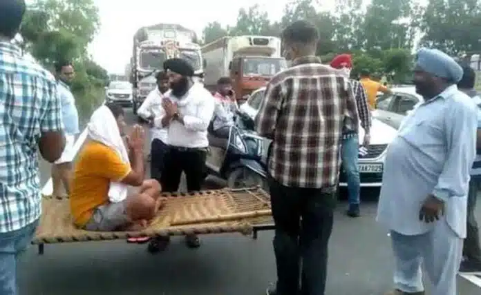 Farmers block highways to protest police action in Haryana