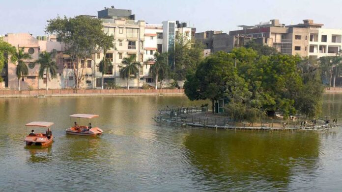 Boating starts at Delhi Model Town Naini Lake