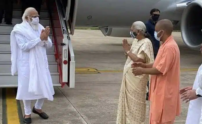 PM Modi pays tribute to former UP CM Kalyan Singh in Lucknow