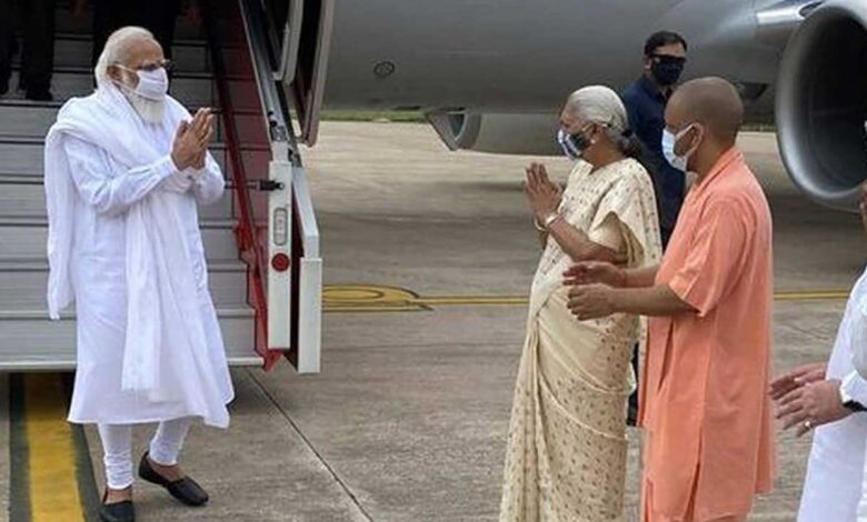 PM Modi pays tribute to former UP CM Kalyan Singh in Lucknow