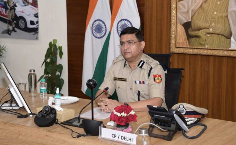 राकेश अस्थाना की Delhi Police Commissioner के रूप में नियुक्ति को सुप्रीम कोर्ट में चुनौती दी गई है