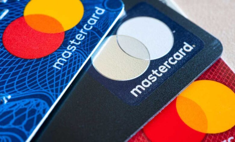 by 2024 Mastercard to eliminate magnetic stripes on debit, credit cards