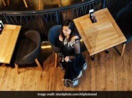 Aquila restaurant responds after criticism over sari video