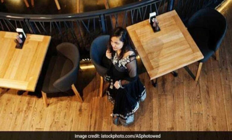 Aquila restaurant responds after criticism over sari video