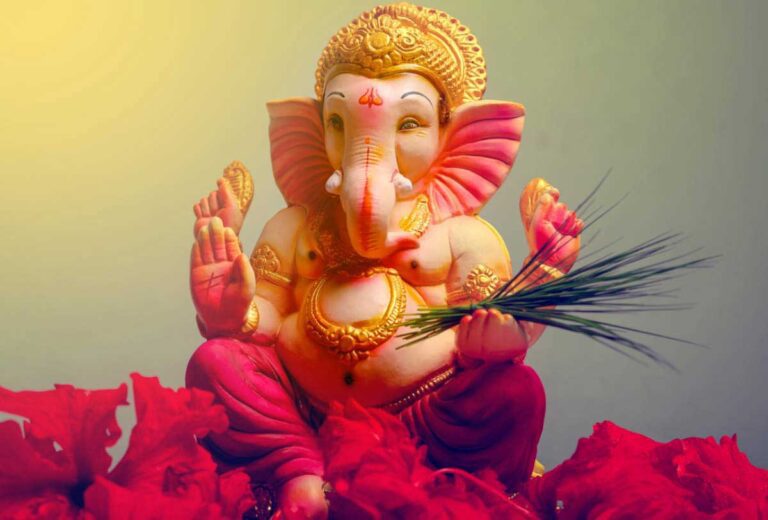 भारत भर में Ganesh Chaturthi समारोह; कोविड के प्रतिबंधों के बीच