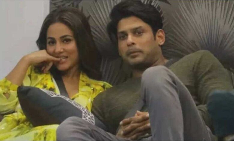 Hina Khan remembers Sid: I still read his chats