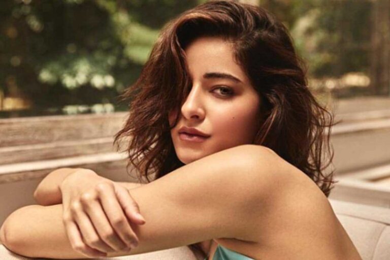 ऐक्ट्रेस Ananya Pandey के घर पर एनसीबी ने छापा मारा, पूछताछ के लिए बुलाया