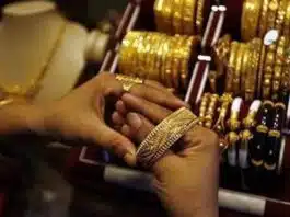 COVID Curse Before Diwali, families forced to sell gold