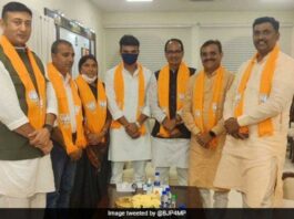 Former Congress MLA joins BJP ahead of bypoll in Madhya Pradesh