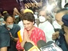 Lakhimpur Kheri: Rahul Gandhi Priyanka leave Sitapur to meet farmers