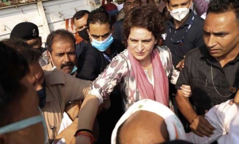 Priyanka Gandhi in custody for trying to meet family of person who died in custody