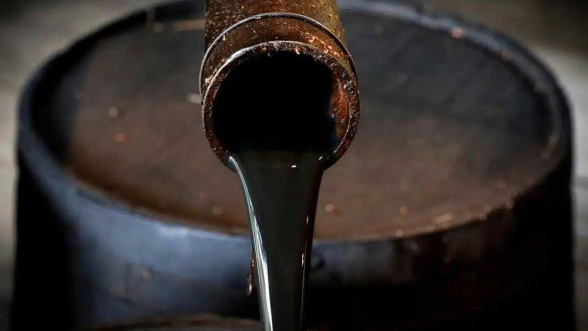 भारत 50 लाख बैरल Crude Oil अपने सामरिक भंडार से छोड़ेगा