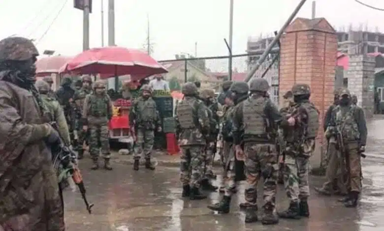 Terrorists opened fire in Srinagar hospital 5-11-21