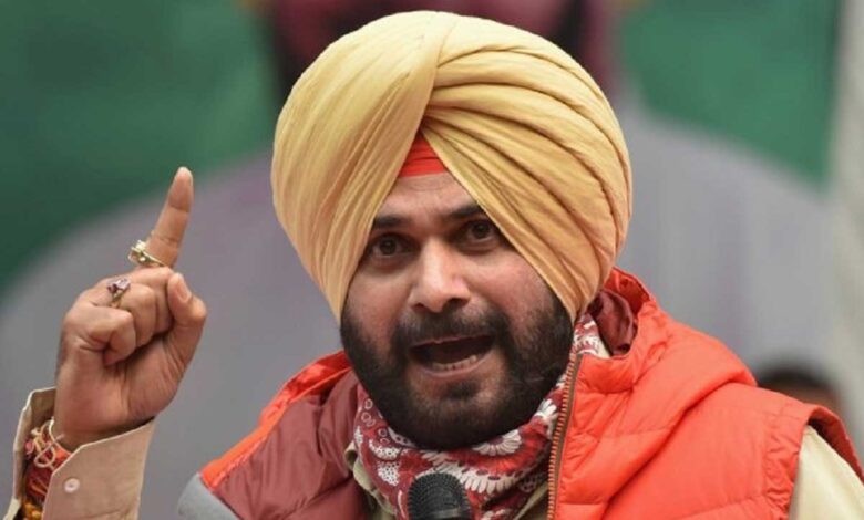 Navjot Sidhu withdrew his resignation, but gave a new ultimatum to Congress