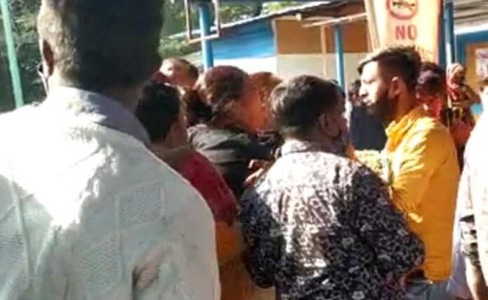 4 students stabbed outside Delhi school